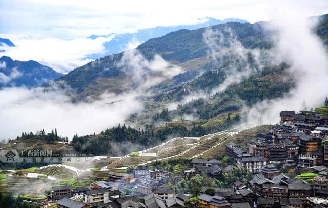 广西龙胜春日梯田景美如画 当地农民通过发展乡村旅游脱贫致富