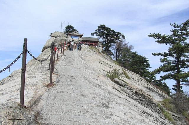 天下第一险华山旅游攻略，冒险者必看！