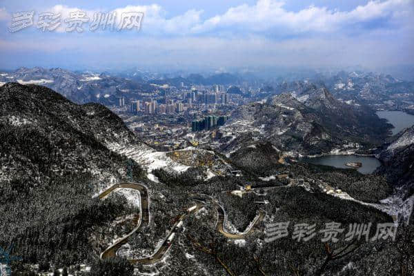 滑雪最佳地：六盘水梅花山旅游景区