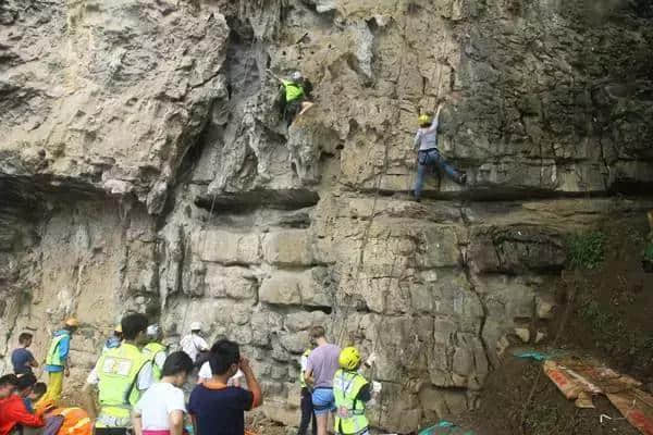 中国·义县第二届攀岩节暨体育精品旅游登山、航拍活动