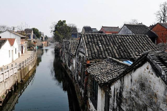 国内四大适合情侣出游的美景地，来这些地方旅游，浪漫又甜蜜