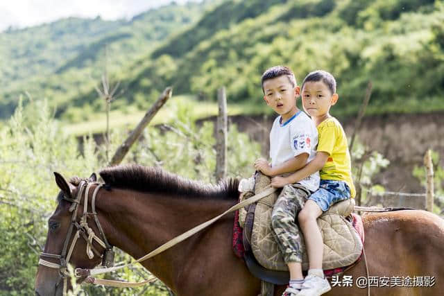 关山牧场看流星雨、草原烧烤徒步，原来暑期户外旅行可以这样玩