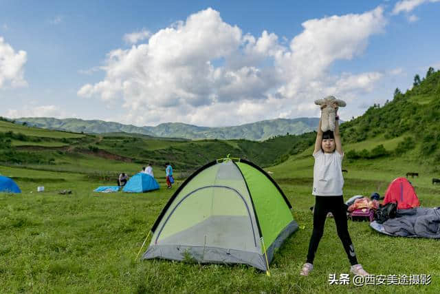 关山牧场看流星雨、草原烧烤徒步，原来暑期户外旅行可以这样玩