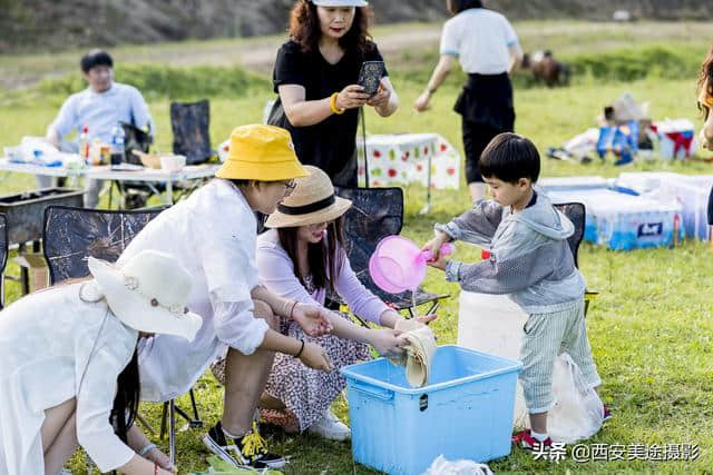 关山牧场看流星雨、草原烧烤徒步，原来暑期户外旅行可以这样玩