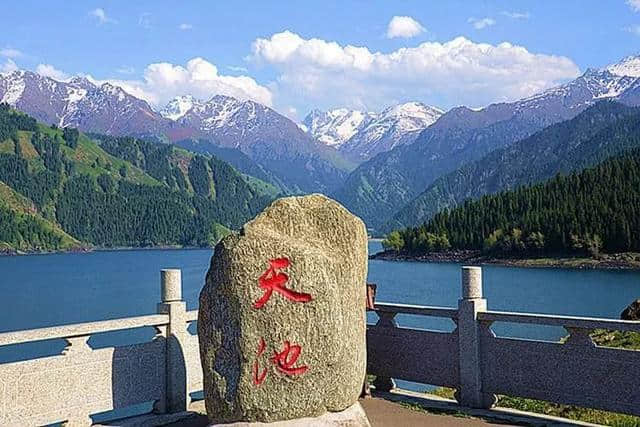 正当时！去大西北领略醉美光景，就坐夕阳红旅游专列