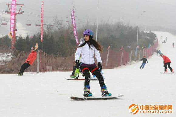 辽宁第十届冰雪温泉旅游节盛装启幕