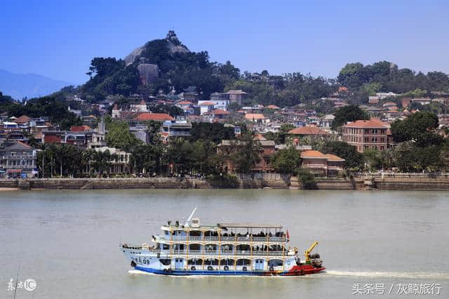 去鼓浪屿岛旅游，你应该在岛上住几晚最好