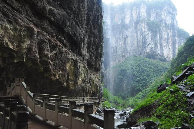 中国旅游景点推荐：天外三龙——武隆天坑三桥