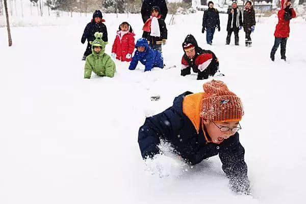 春节哪里去？六盘山滑雪场对您发出了邀请！