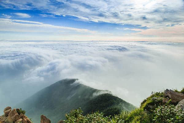 承德雾灵山美景再现！