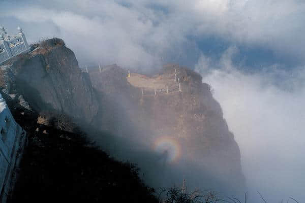 四川秋天旅游好去处，你去过这些地方吗