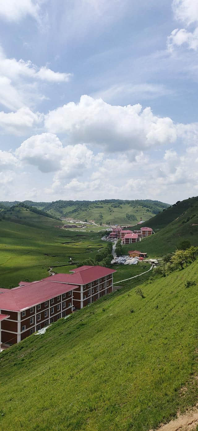 不出陕西你也能领略到草原的魅力：关山牧场