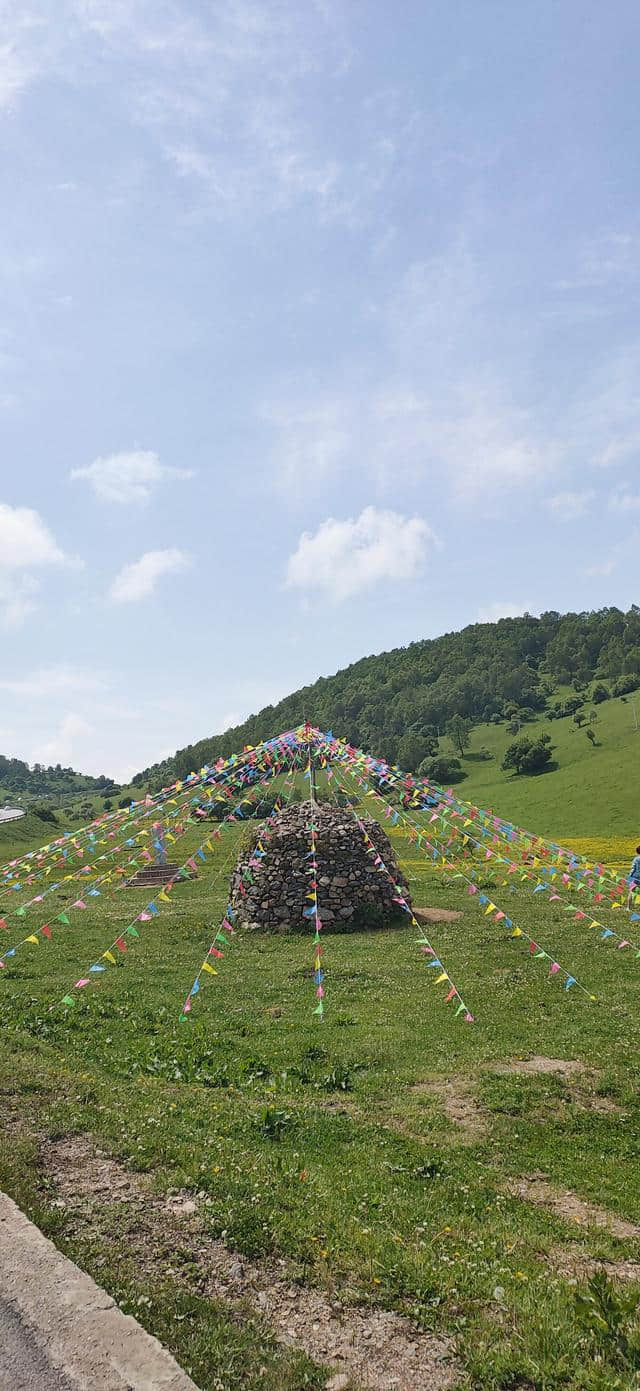 不出陕西你也能领略到草原的魅力：关山牧场