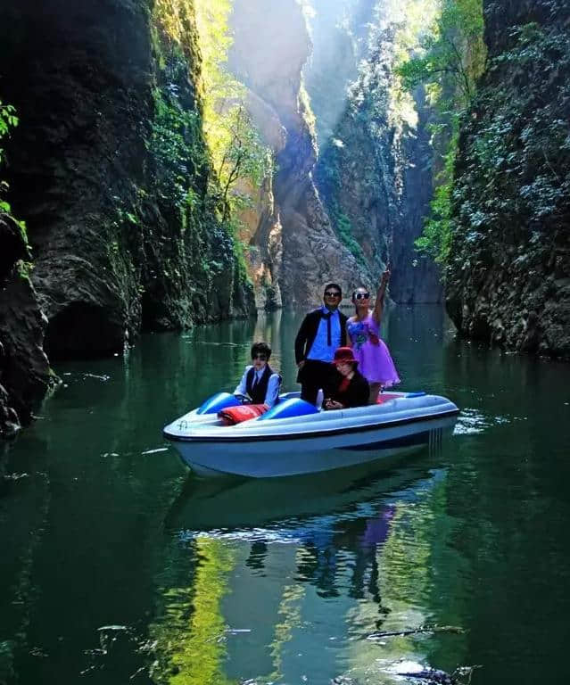 武汉周边最刺激的旅游景点 看一眼都腿发软