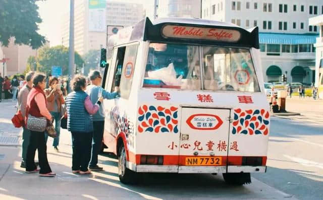 早上衢州搁带饼，下午香港鸡蛋仔，下个月起，日子越过越滋润~