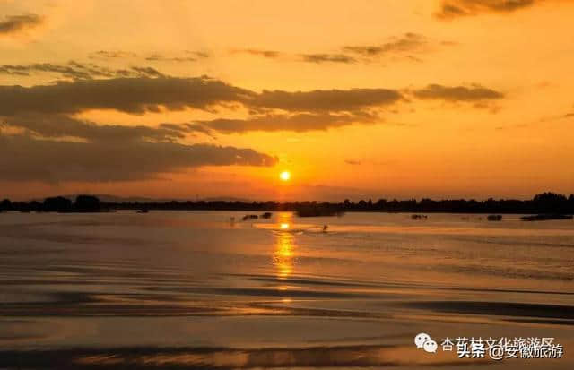 彤云满天，谁与你坐看池州杏花村夕阳