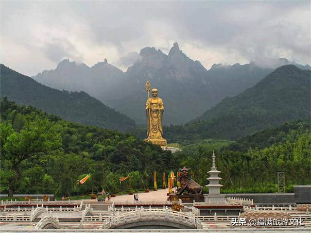 春天旅游的好去处九华山，带上家人一起拜佛赏花