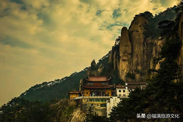 春天旅游的好去处九华山，带上家人一起拜佛赏花