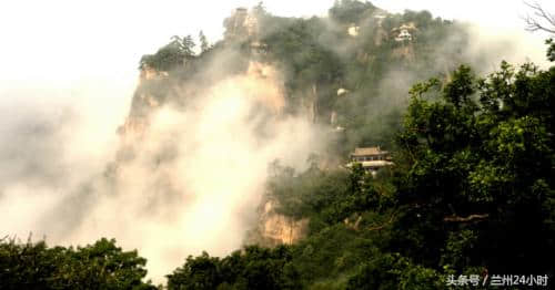 甘肃旅游必玩的十大景区 西北旅游优质景点大盘点