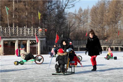 辽源市第四届冰雪旅游节暨鴜鹭湖冰雪嘉年华开幕