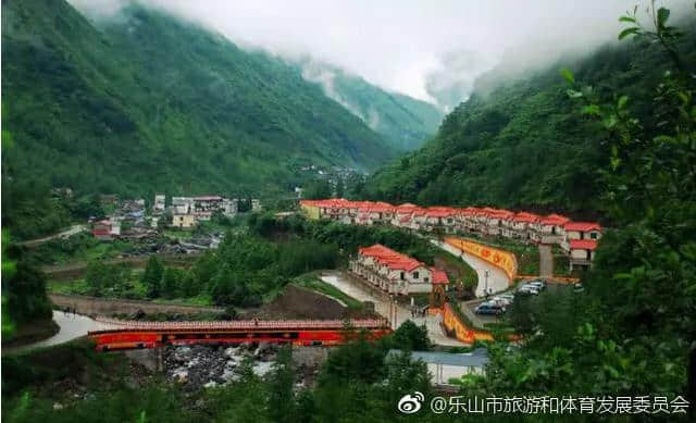 来乐山，不能错过的一条旅游线路