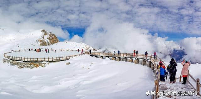 四川多地高温来袭，阿坝州成热门避暑旅游胜地