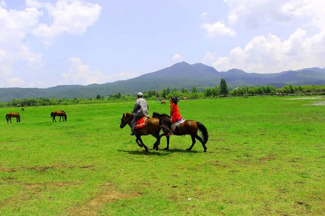 丽江周边游景点推荐（附玉龙雪山、香格里拉、泸沽湖等线路）