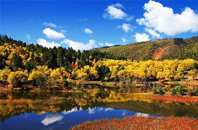 丽江周边游景点推荐（附玉龙雪山、香格里拉、泸沽湖等线路）