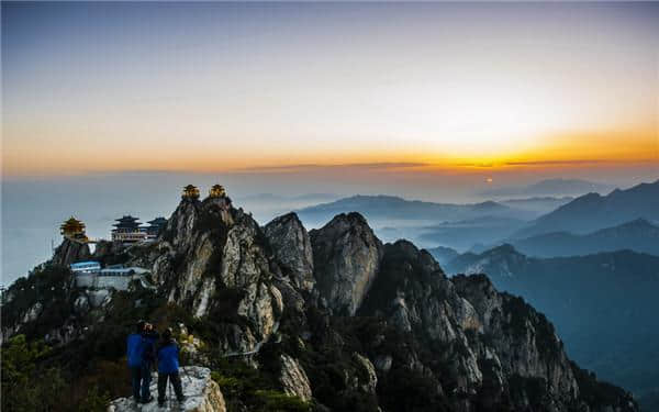 畅游丽江必备攻略：十大特色景点包罗万象