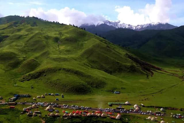 好消息！阿克苏旅游直通车开通啦，价格亲民实惠，旅游一步到位！