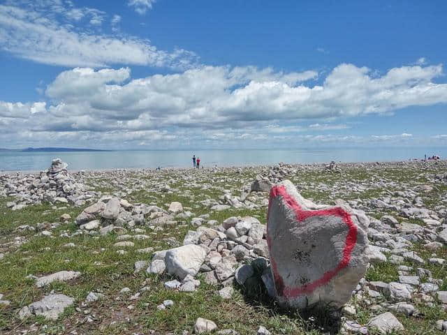 旅游攻略：青海湖，中国第一大内陆湖泊，也是我国最大的咸水湖