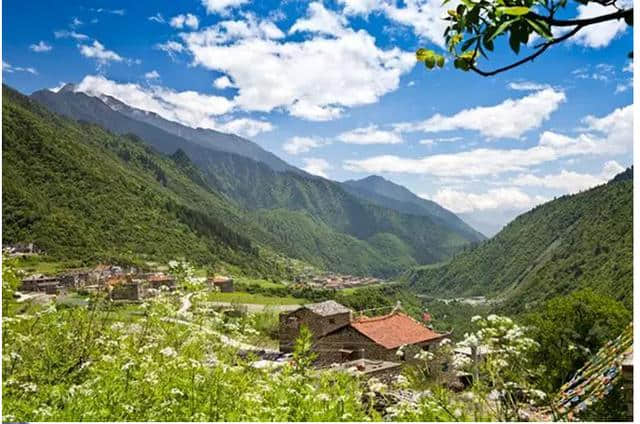 暑假四川小众旅游：理县孟屯河谷，九龙伍须海，天意谷，冕宁彝海