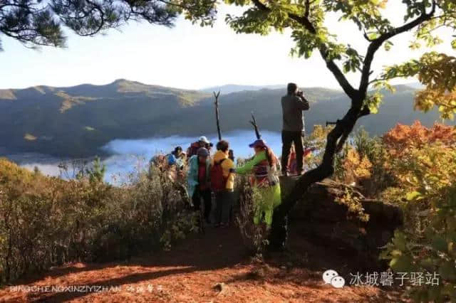 国庆去哪里？黑龙江的伊春，赏五花山！