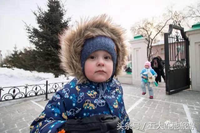 黑河冬季旅游“玩”出新花样，五大连池极致冰雪景观