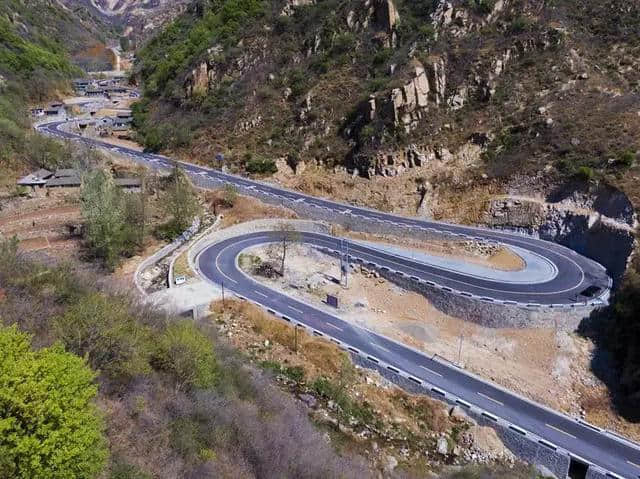 76道弯的阜平最牛盘山公路，你敢去吗？