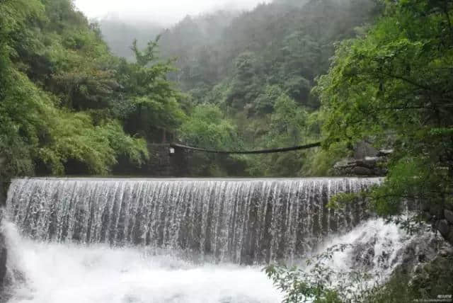 桐庐富春江边一个美若仙境的江景民宿，享受山间的野趣丨原乡芦茨