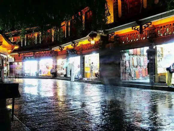 丽江最近一直下雨，担心旅游会受到影响的看过来！