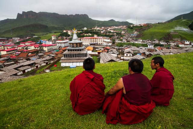 旅游清单！八月份去哪旅游好？这些地方不要错过