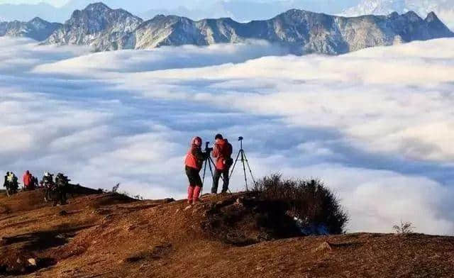 去四川旅行，全国特色景点在这里都能找到，你想去吗？