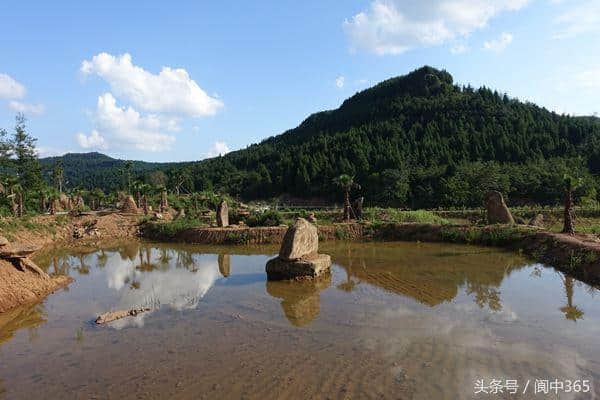 阆中有一个在开发中的旅游度假景区，正等你去发现！