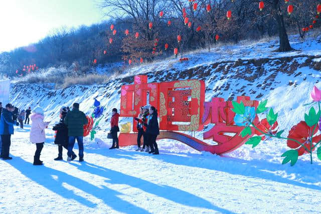 千山风景区“冰雪+”旅游启动 今冬来“老院子”玩冰雪 赏民俗