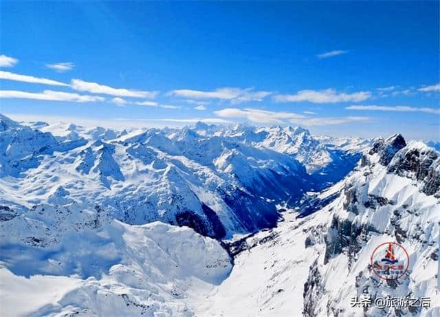 360度旋转欣赏雪山美景，世界上最牛的缆车，不一样的阿尔卑斯山