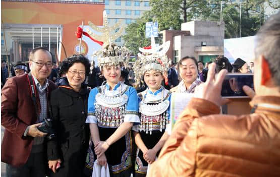 黔南州人民政府·黔南布依族苗族自治州建州60周年旅游推介会在广州举行