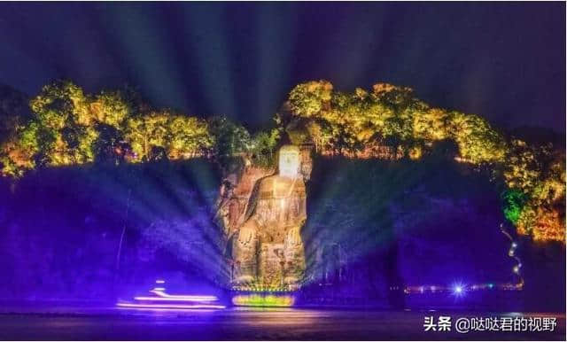 升级版乐山大佛游玩攻略已备好！游乐山先看看