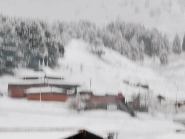 今天立夏第三天，金色大漠摄影团在郎木寺奇遇大雪，极美