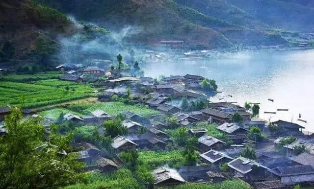 厌倦了昆大丽，此生一定要去一趟这里，鲜花遍地...