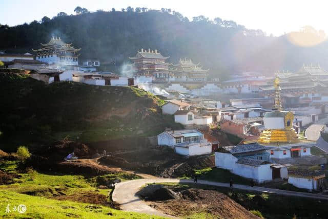 去郎木寺旅行？慢行才是最正确的方式！（漫步摄影、听佛转经）