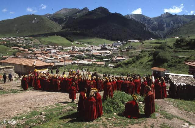 去郎木寺旅行？慢行才是最正确的方式！（漫步摄影、听佛转经）