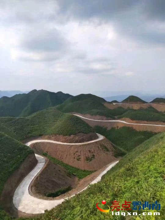 晴隆：千万元打造五月朝天旅游公路