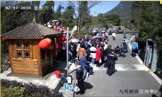 大年初二，兴义旅游新春活动火热进行中，各地游客纷至沓来，旅游形势空前火爆，更多好玩等你来体验！